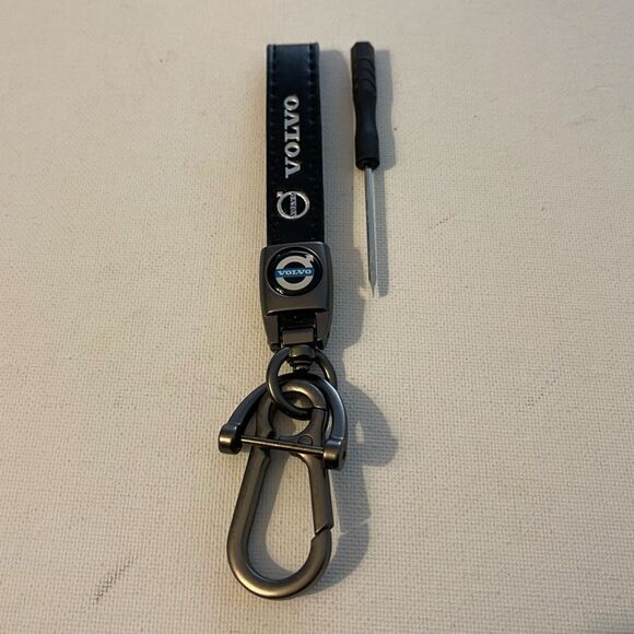 Volvo Logo Key Fob Keychain in Black Leather NWT - Picture 2 of 4